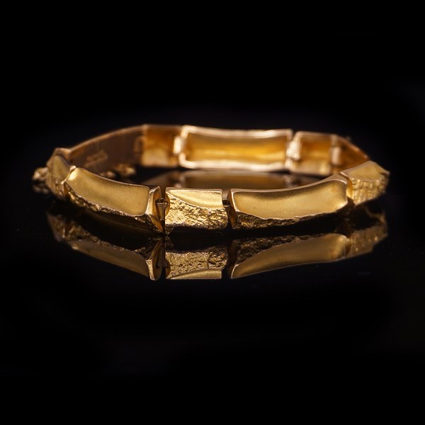 Lapponia 14kt gold bracelet. L: 19cm. W: 9mm. W: 25gr