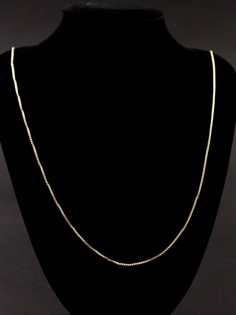 8 ct. gold necklace