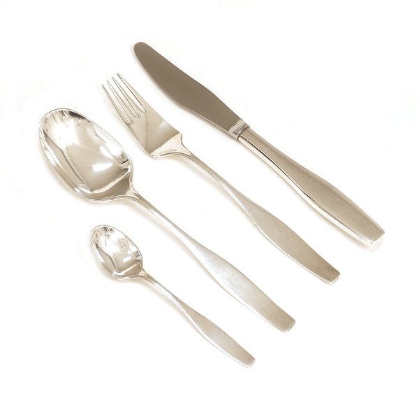 Hans Hansen "Charlotte" sterlingsilver cutlery for eight persons. 33 pieces