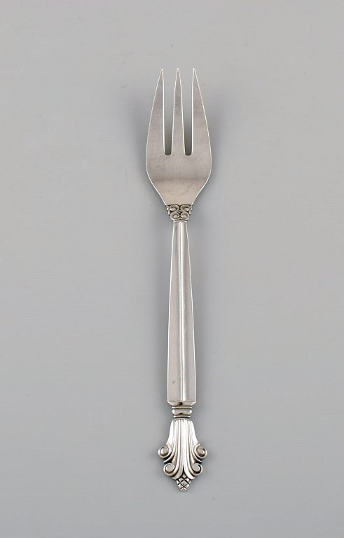 Georg Jensen Acanthus fish fork in sterling silver. 18 pcs in stock.
