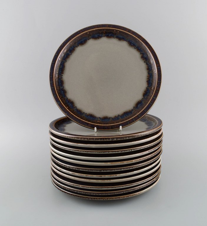 Twelve Bing & Grøndahl Mexico dinner plates in glazed stoneware. Model number 
325. Danish design, 1970s / 80s.
