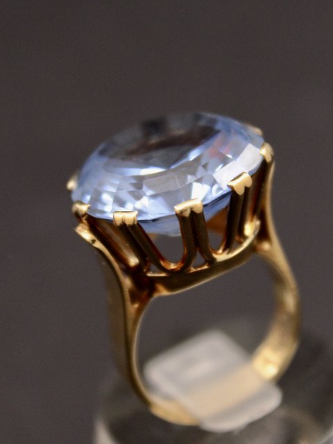 14 carat gold ring