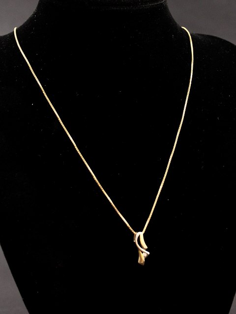 8 carat gold necklace