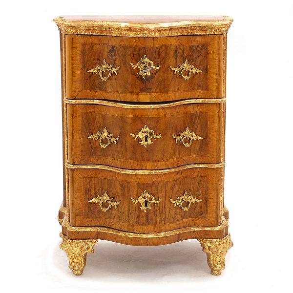Mid 18th century gilt walnut chest of drawers. Copenhagen, Denmark, circa 1750. 
H: 84cm. W: 61cm. D: 46cm