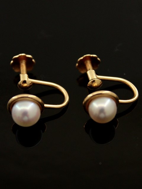 14 ct. gold earrings