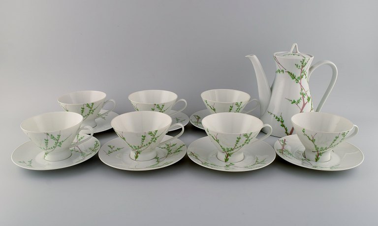 Bjørn Wiinblad for Rosenthal. "Summer" coffee service for seven people. 
Decorated with branches and green leaves. 1970s.
