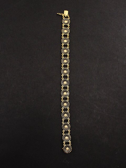 GJ daisy bracelet