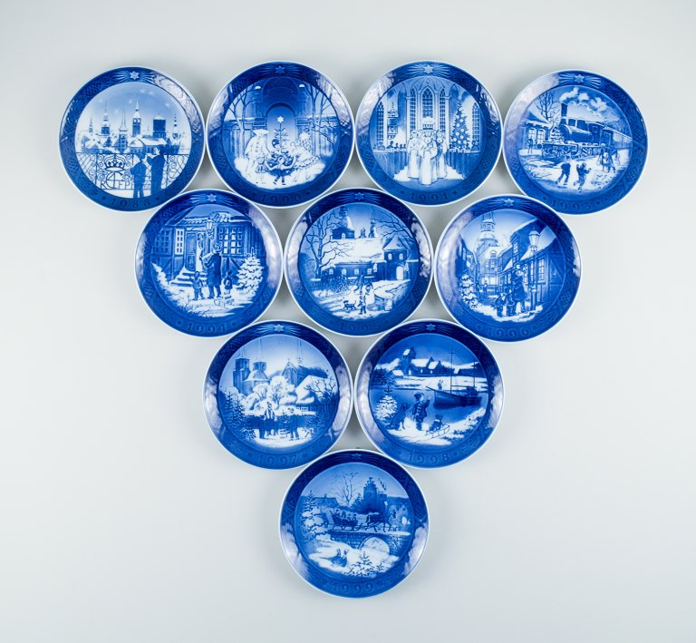 10 Royal Copenhagen juleplatter fra 1980/90