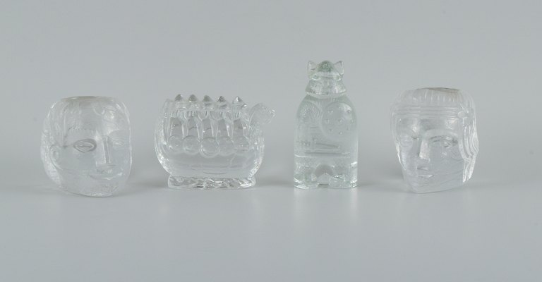 Kosta Boda, Sweden.
Four figures in art glass.