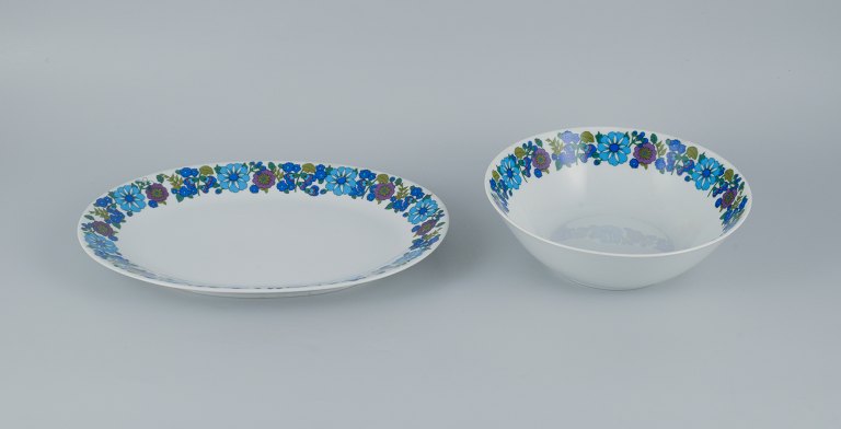 Paar, Bavaria, Jaeger & Co, Germany.
Dish and bowl in retro porcelain with a floral motif.