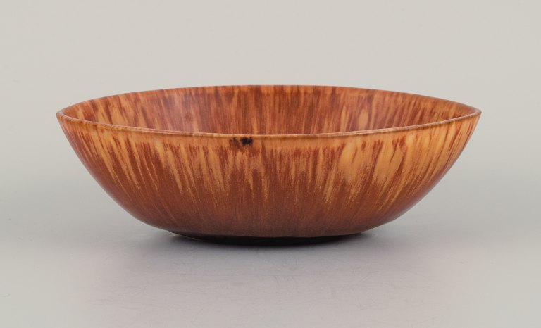 Carl Harry Ståhlane (1920-1990) for Rörstrand, ceramic bowl in brown glaze.