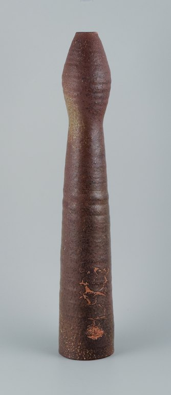 Mobach, Holland, large unique ceramic vase.
Tall and slim vase in shades of brown.