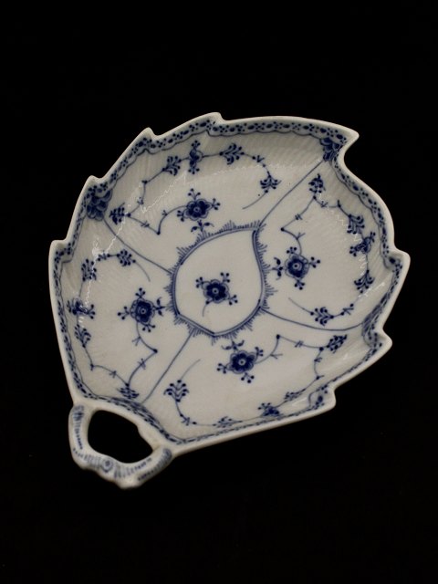 RC blue fluted dish 1/548