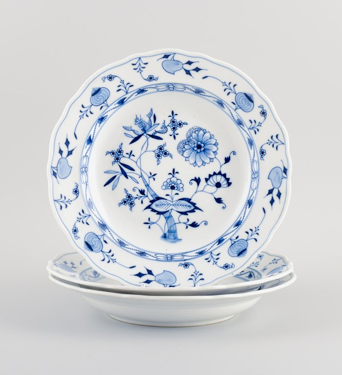 Stadt Meissen, three deep plates - Blue Onion pattern.