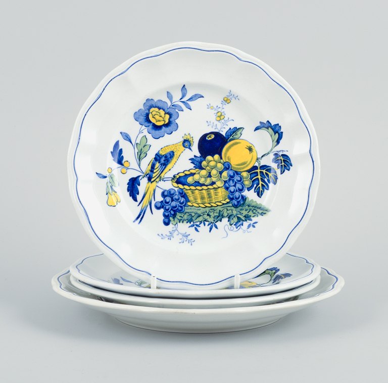 Copeland Spode, England, Bluebird.
Four faience plates.