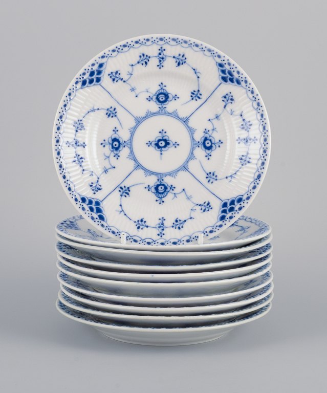 Royal Copenhagen, Blue Fluted half lace.
A set of ten cake plates.