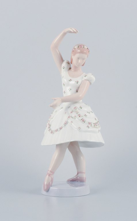 Bing & Grøndahl, Columbine porcelain figurine.