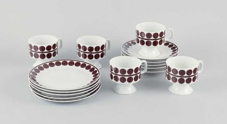 Eschenbach, Germany, a five-person retro coffee set in porcelain.
Designed with brown dots.