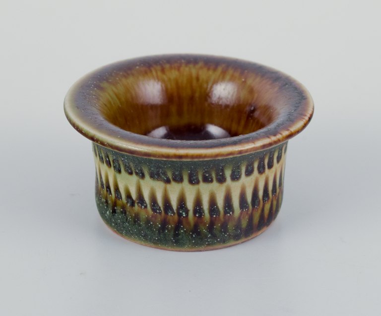 Stig Lindberg (1916-1982), Gustavsberg - Studio Hand, miniature bowl with glaze 
in brown and green tones.