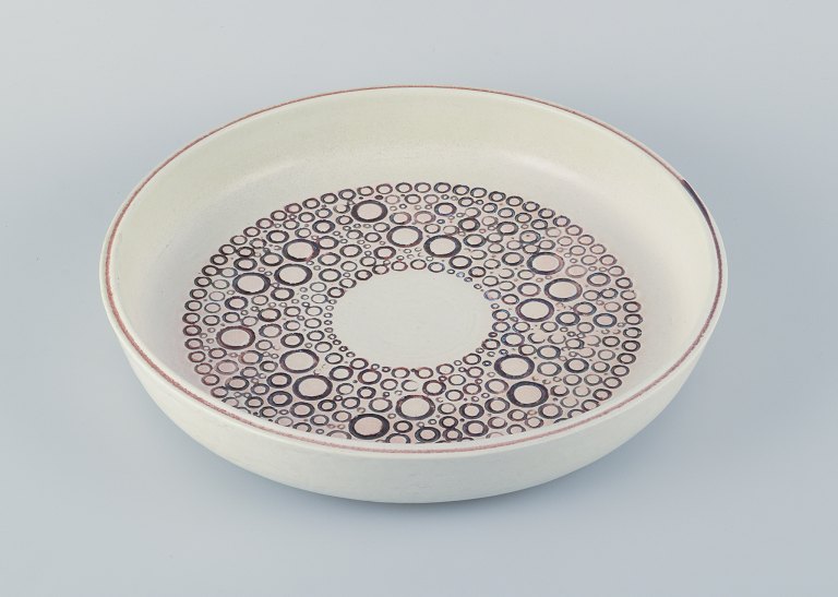 Britt-Louise Sundell (1928-2011) for Gusatvsberg, Sweden, large ceramic bowl in 
modernist design.