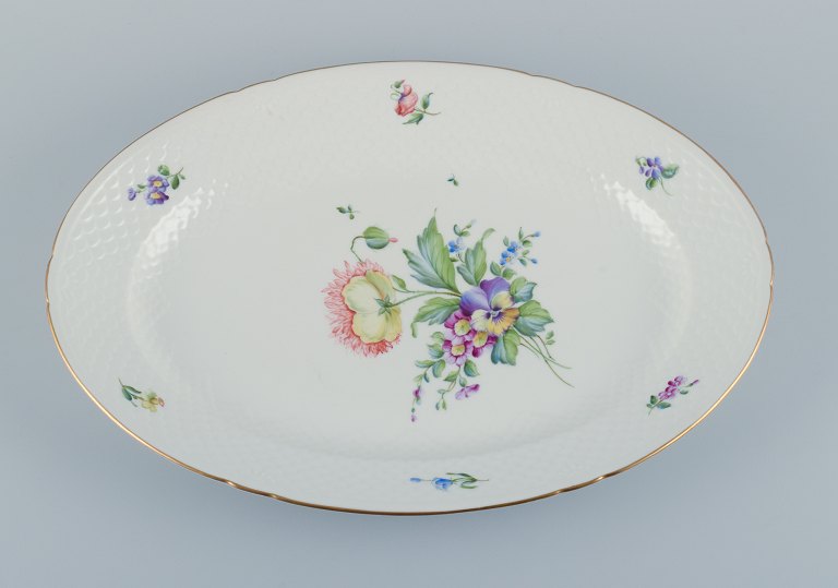 Bing & Grøndahl, Saxon Flower, large oval serving platter. Hand-painted.