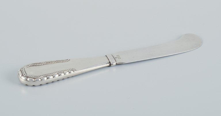 Georg Jensen, Viking, butter knife in sterling silver. All silver.