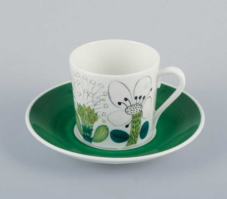 Stig Lindberg for Gustavsberg, Sweden. Rare "Tahiti" coffee cup with  saucer. 
Hand-painted with floral motifs. Retro style.