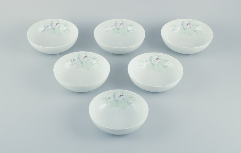 Tapio Wirkkala for Rosenthal Studio-linie, "Century Blütentraum". A set of six 
porcelain bowls decorated with a flower motif.