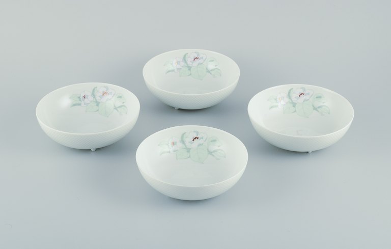 Tapio Wirkkala for Rosenthal Studio-linie, "Century Blütentraum". A set of four 
porcelain bowls decorated with a flower motif.