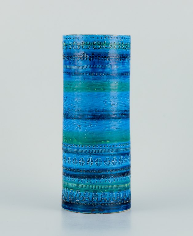Aldo Londi (1911-2003) for Bitossi, Italy. Large cylindrical ceramic vase. 
Glazed in green and blue tones with a geometric pattern.