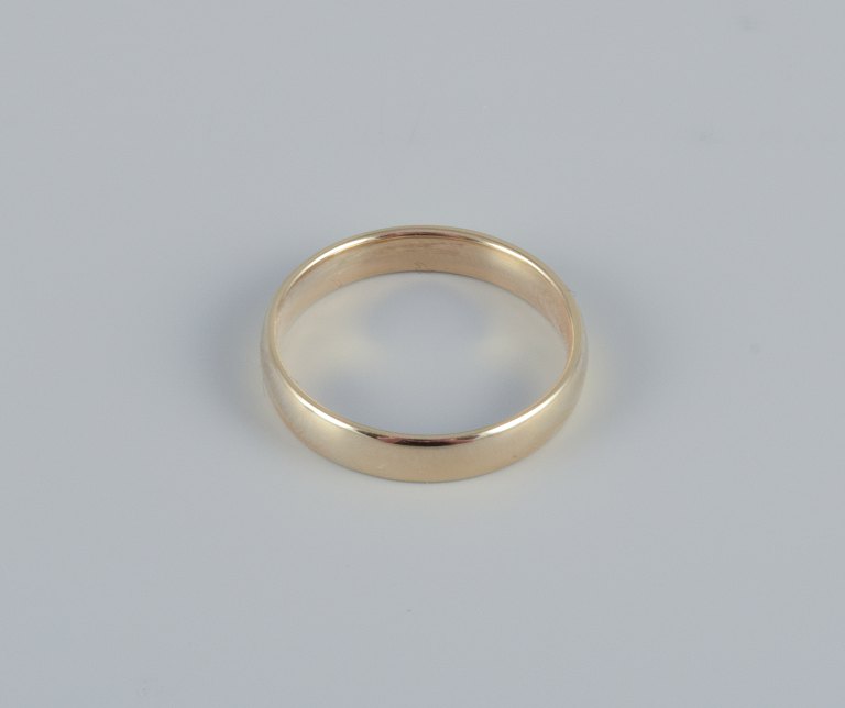 Danish goldsmith. 14 karat gold alliance ring.
