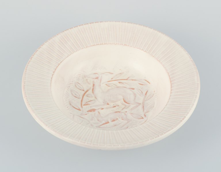Einar Johansen, Danish ceramist. Unique ceramic bowl with a motif of leaping 
deer. Art Deco style.