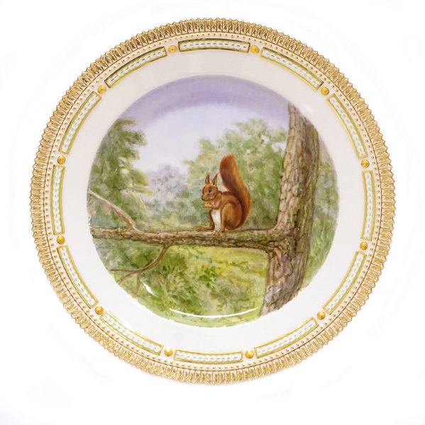 Fauna Danica plate by Royal Copenhagen 3549. "Sciurus vulgaris". D: 25,5cm