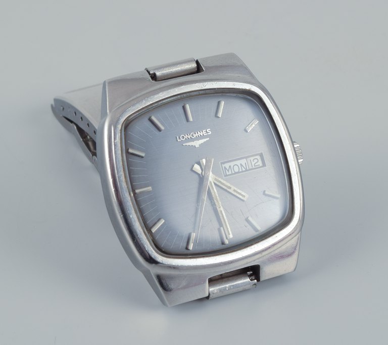 Longines ”Conquest Automatic”. 
Herrearmbåndsur.