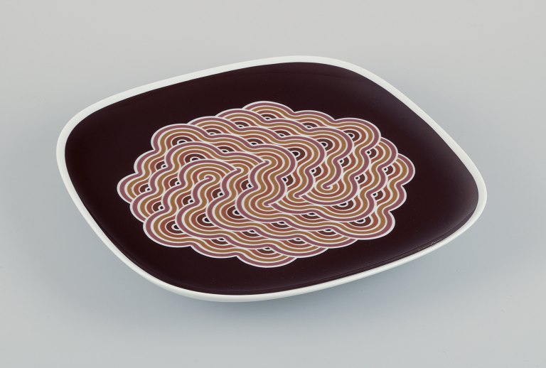 Natale Sapone for Rosenthal, Germany.
Large square porcelain platter with a geometric pattern.