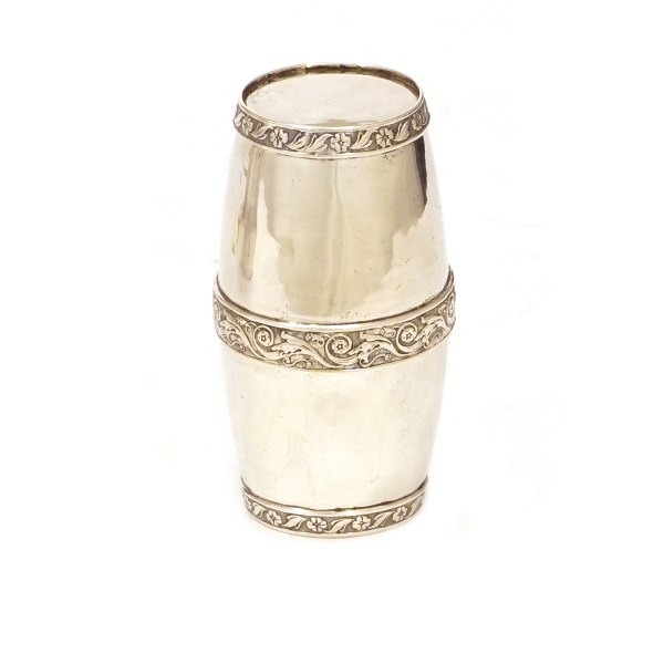 Silver cup by Jensen Nielsen Thielgaard, Fredericia, 1765-1810. H: 8,5cm. W: 
69gr