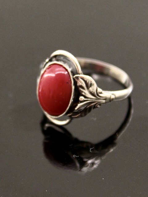 Vintage 830 silver ring with coral