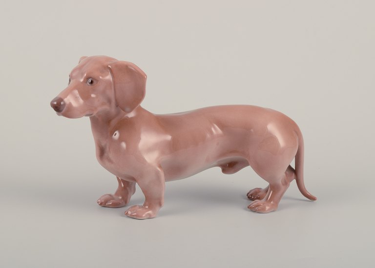 Bing og Grøndahl, sjælden porcelænsfigur af gravhund.