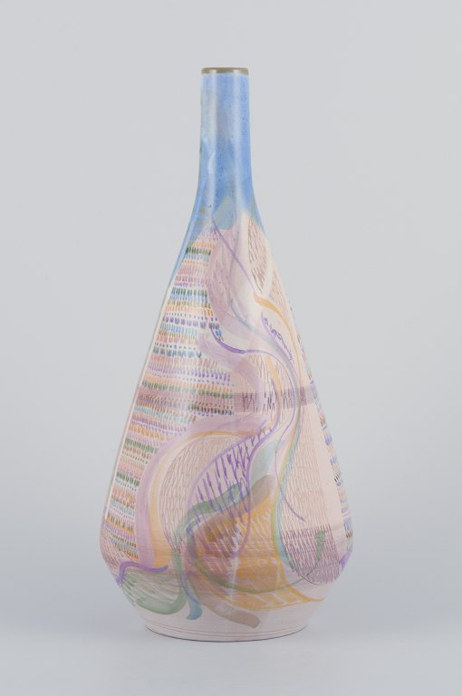 Professor Monica Grandi, Italian ceramicist.
Unique ceramic vase with abstract motif.