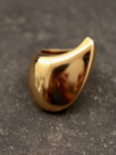 Georg Jensen 18 carat gold ring  design Nanna Ditzel