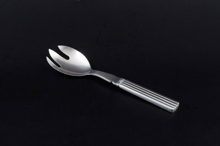 Georg Jensen, Bernadotte
Salad spoon in sterling silver