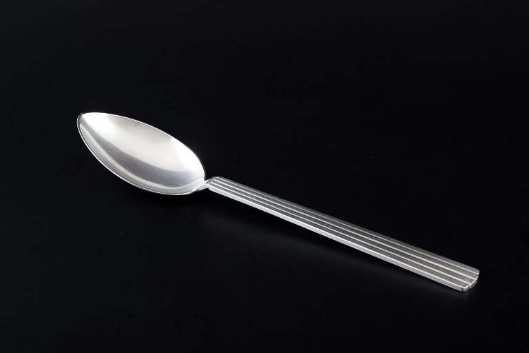Georg Jensen, Bernadotte
Large dinner spoon in sterling silver