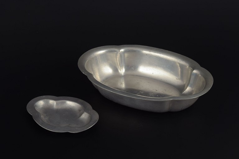 Just AndersenOval and round bowls in pewter, both with softly curved organic forms, 1930–1940.