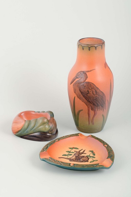 Ipsens Enke
Vase, ashtray and pipe holder, model numbers 150, 50 and 764.