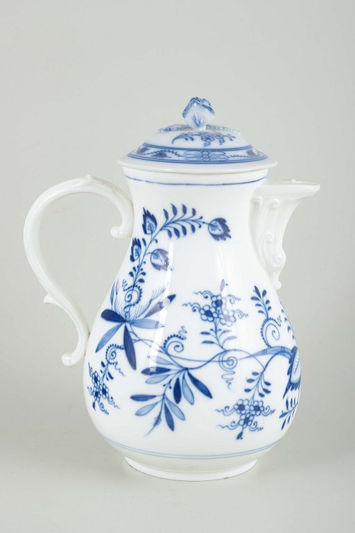 Meissen Coffee Pot, Early 20th Century
