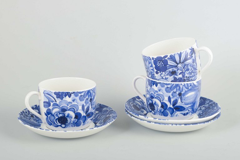 Gefle, "Blå Blomster"
3 tea cups with saucers, mid-century.