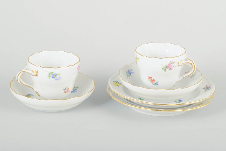 Meissen
2 mocha cups with saucers and plates, mid-20th century.