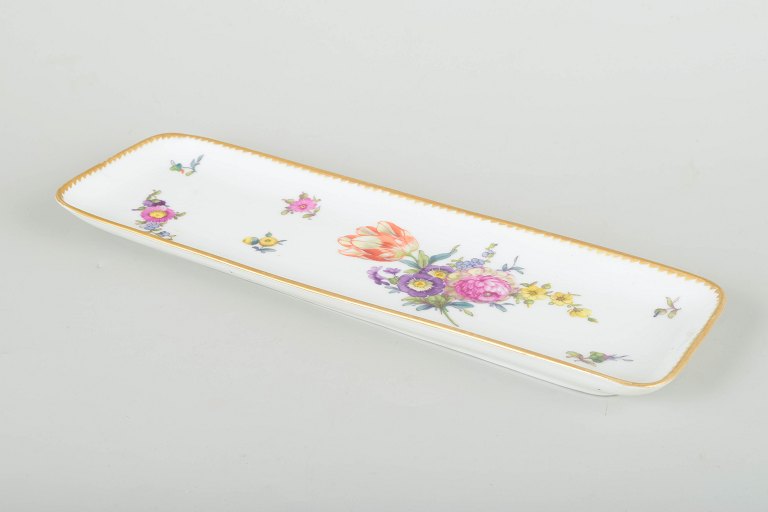 Royal Copenhagen
Saxon Flower pen tray, late 19th century.