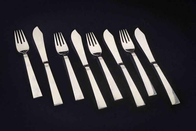 Georg Jensen
Fish cutlery for 4 persons, “Acadia / Blok”.
Sterling silver, 1933–44.