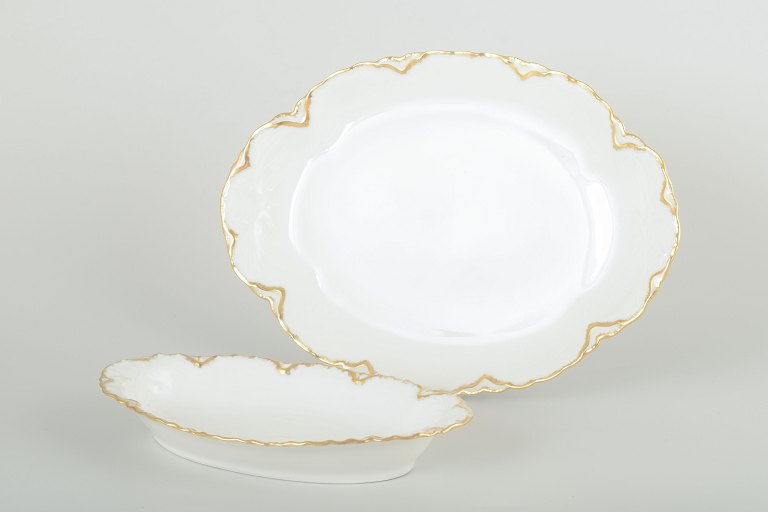 Haviland, France
2 oval dishes, 1940s.